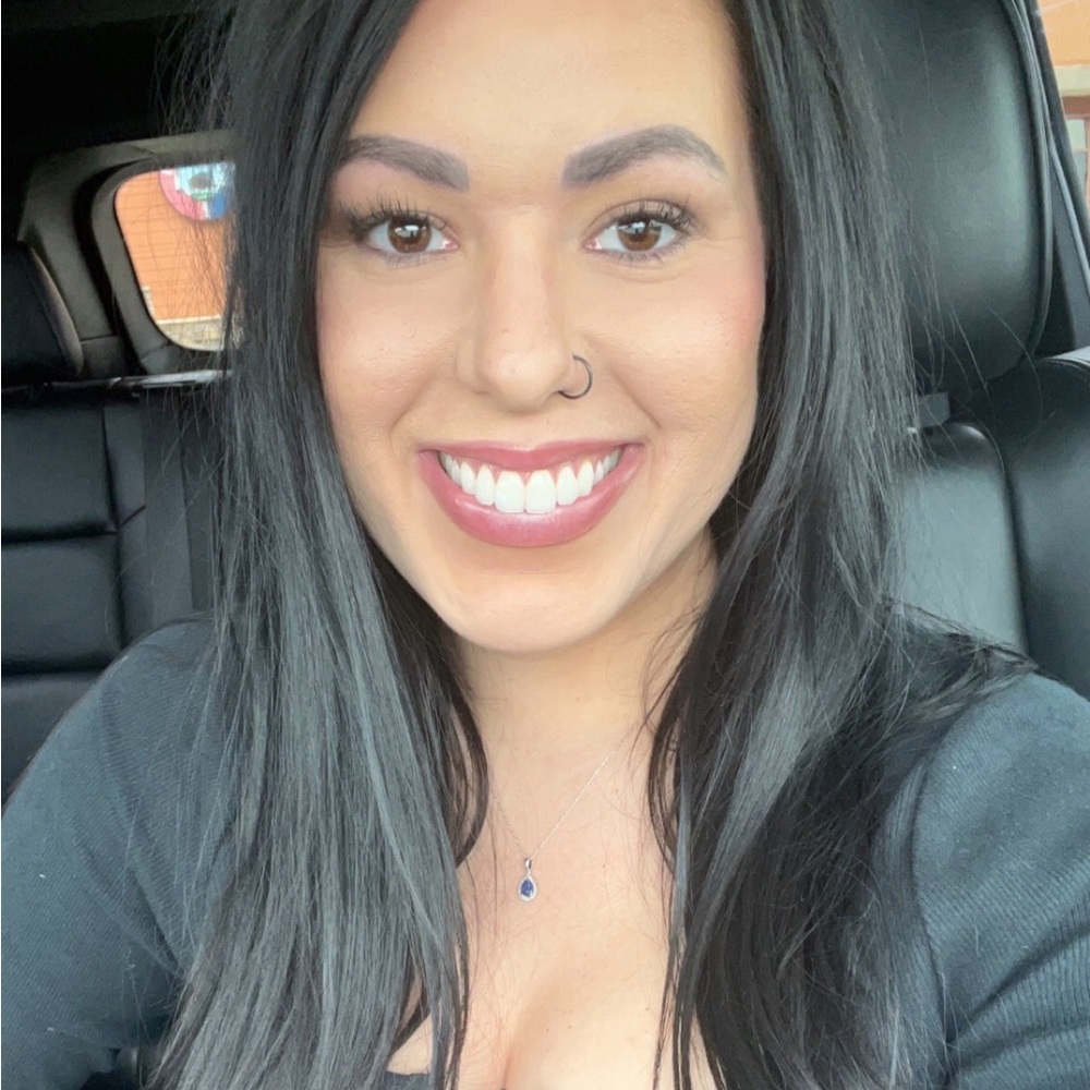 Meet your Posher, Arin